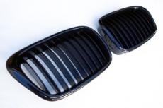 BMW E39 - maska ern.